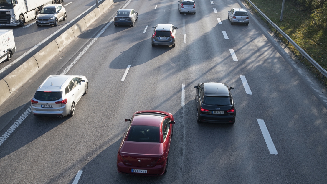 TS: Naháňanie sa za úhradami stojí slovenské podniky 2,5 miliardy eur ročne